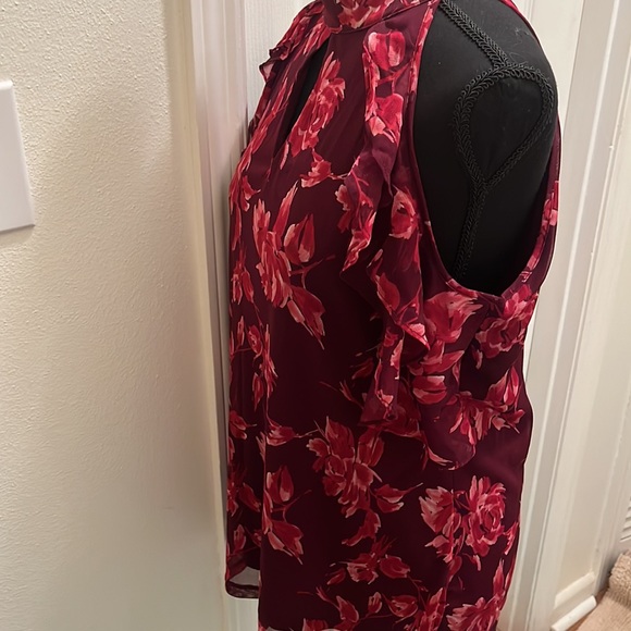 INC International Concepts sleeveless blouse - Picture 4 of 5